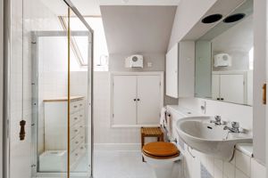 Photo 19- click for photo gallery